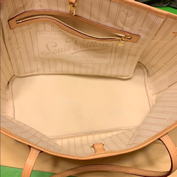 SOLD - Picture 4 of 8